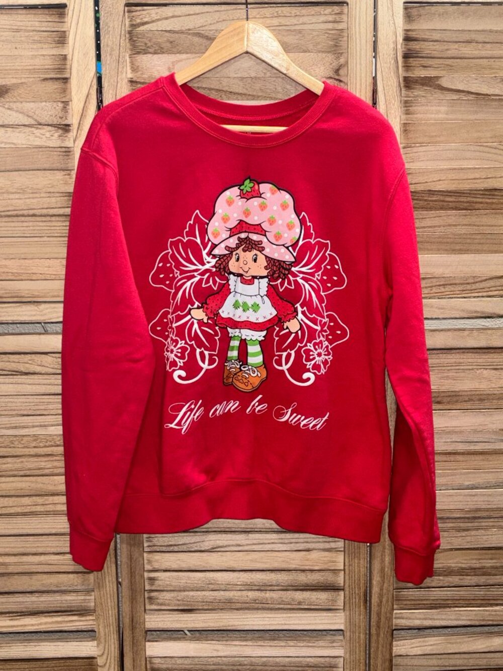 Vintage Strawberry Shortcake Graphic Sweatshirt Red Crewneck 2XL | Life Can Be S
